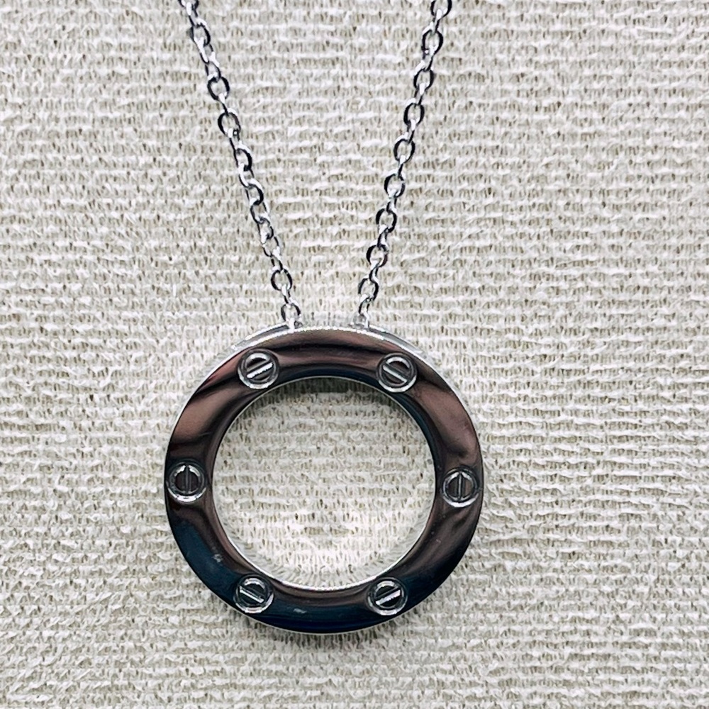 Circle Screw Necklace